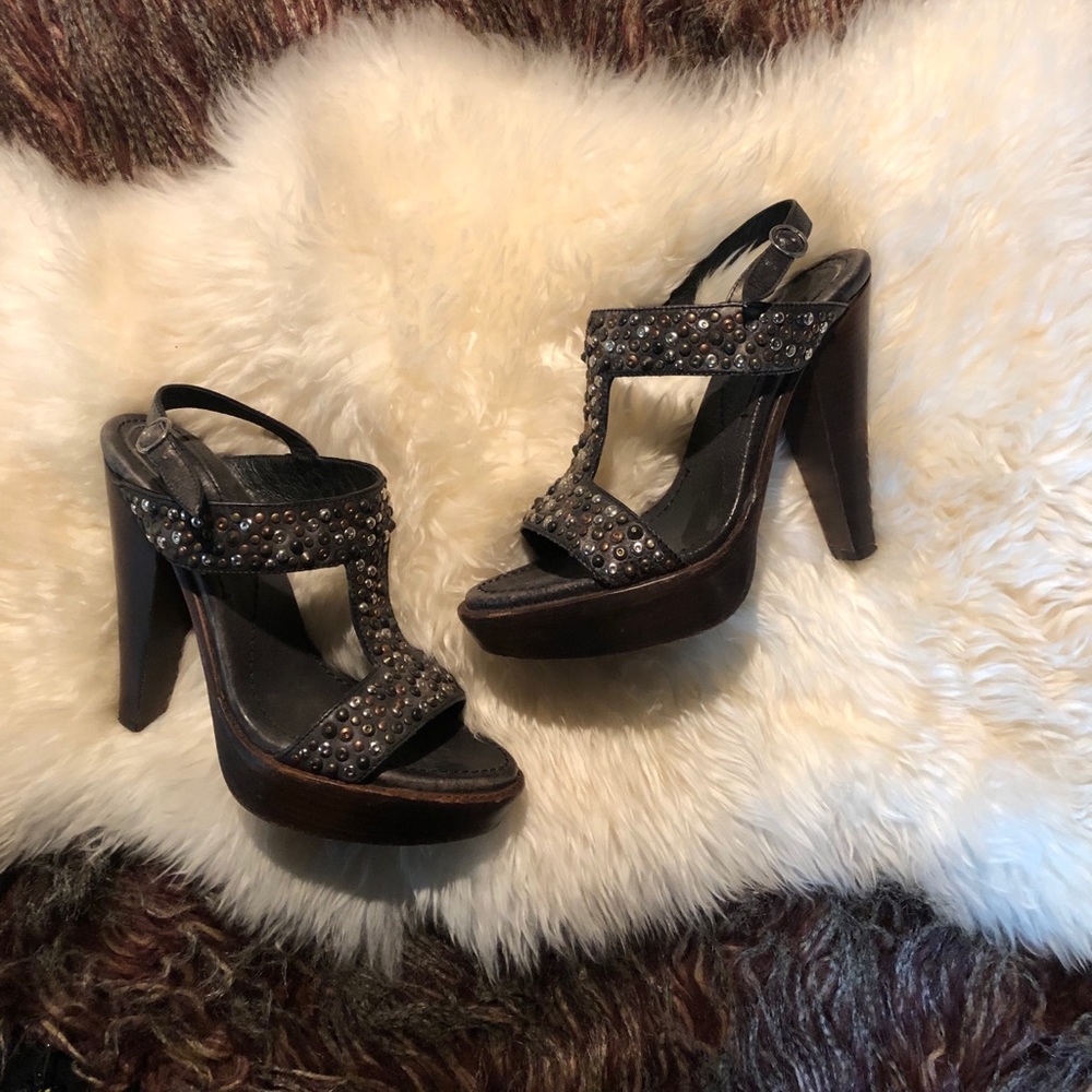 Frye wooden distressed Heels size 8.5